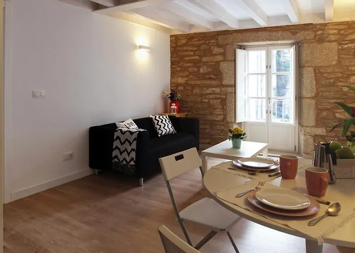 Puerta Del Camino Saint-Jacques-de-Compostelle